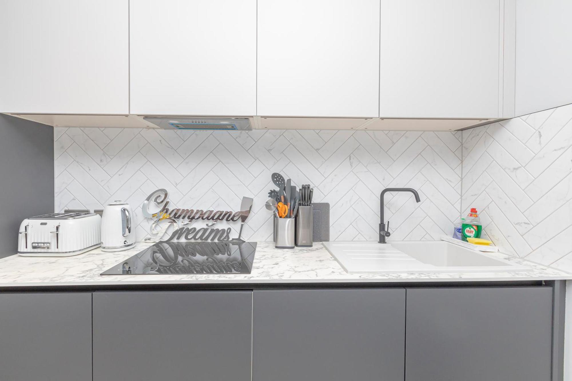 Flash Sales Offer - Any Week Day No Minimum Night Restrictions Brighton City Centre Seafront 1 Bedroom Flat Bn133Duk02 Εξωτερικό φωτογραφία